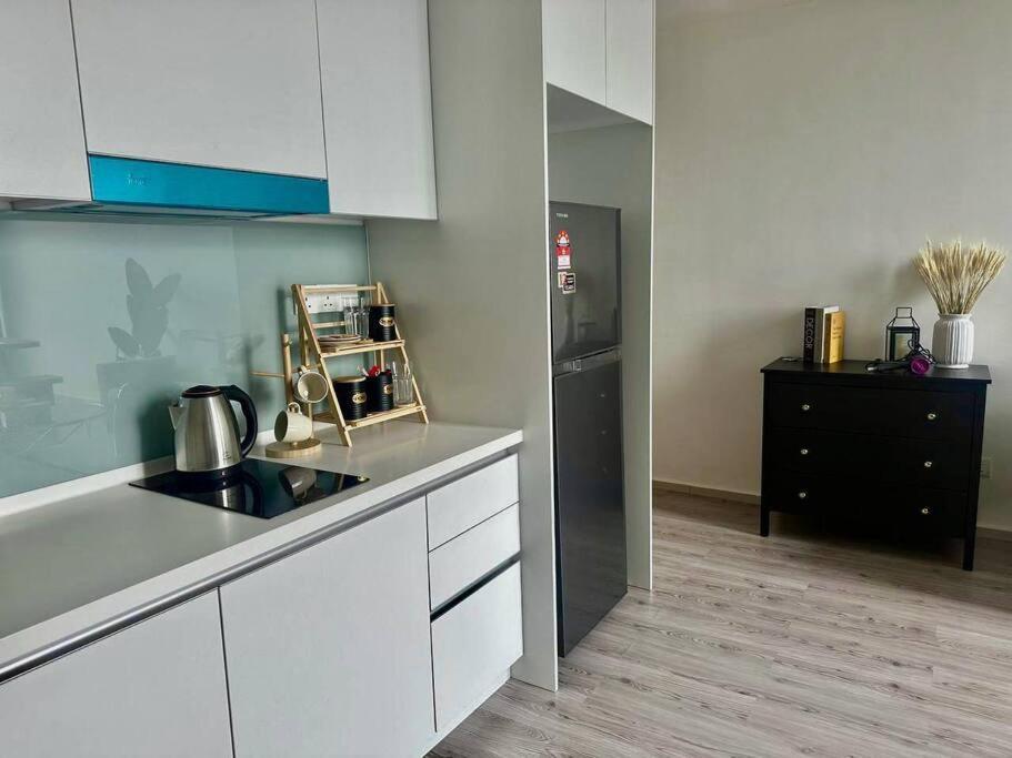 Pangsapuri Modern Ekocheras Loft Klcc View Near Mrt Freewifi