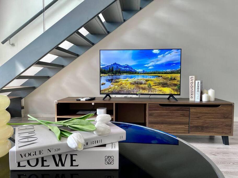 Modern Ekocheras Loft Klcc View Near Mrt Freewifi Pangsapuri Kuala Lumpur