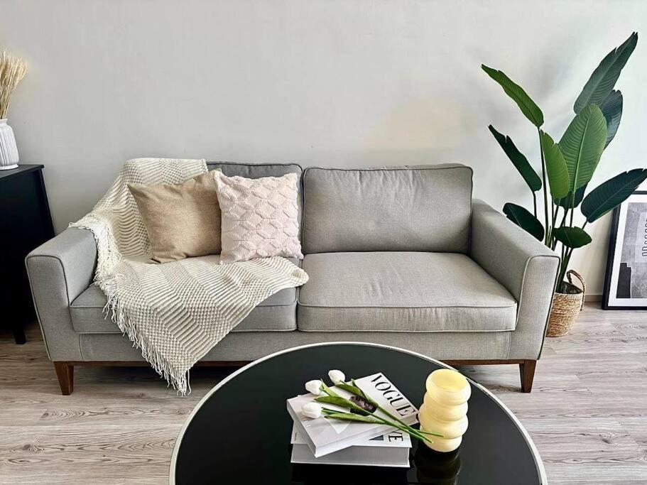 Modern Ekocheras Loft Klcc View Near Mrt Freewifi Kuala Lumpur